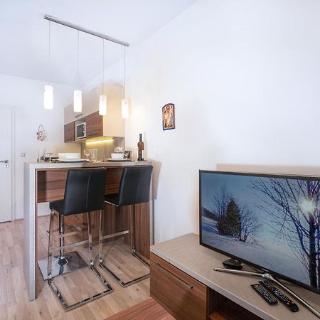 Depandance Marnet Sneznik Apartment Dolni Morava Ngoại thất bức ảnh