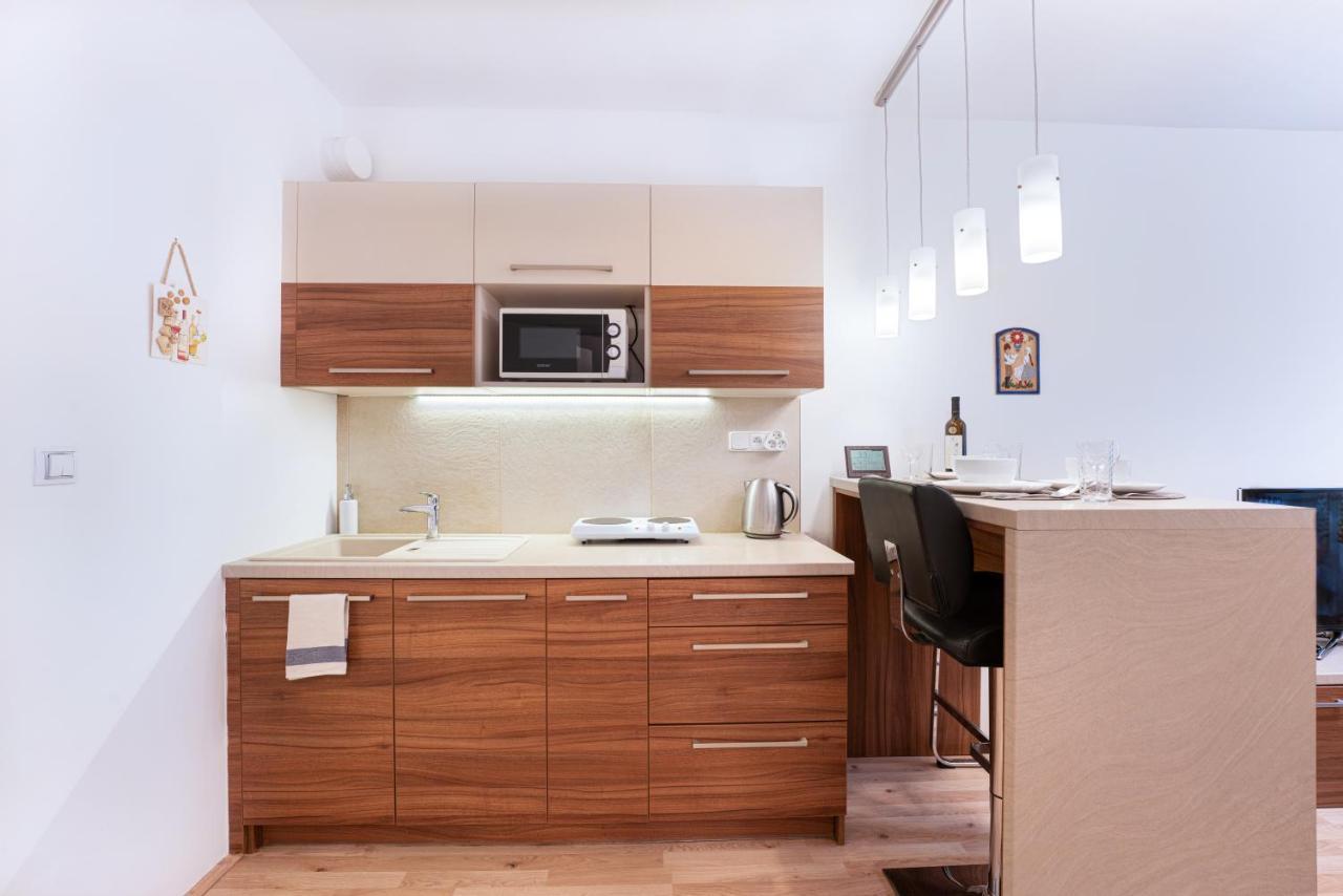 Depandance Marnet Sneznik Apartment Dolni Morava Ngoại thất bức ảnh